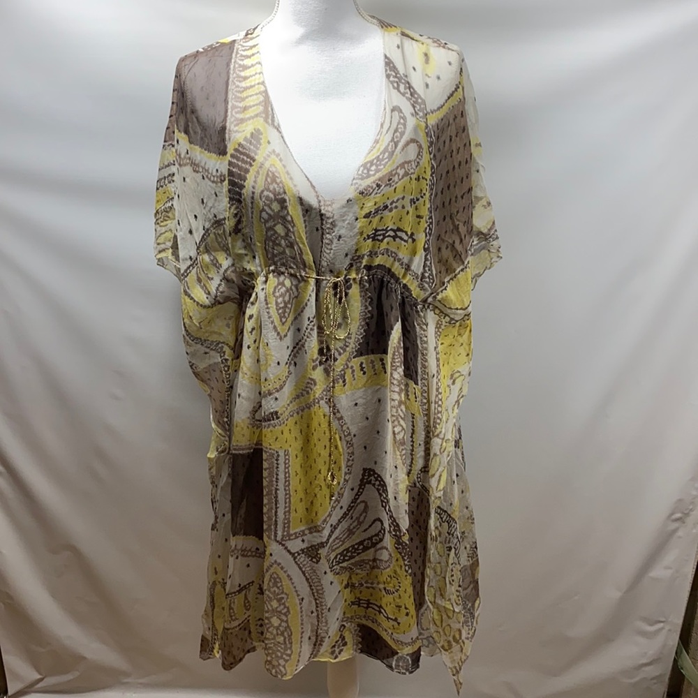 ELIE TAHARI - printed chiffon dress with slip dress lining.